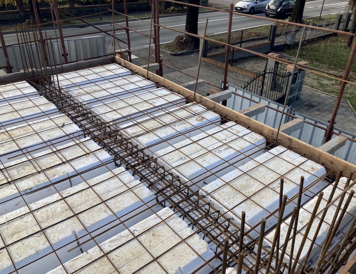 Piso de Metal Plastbau Concroc