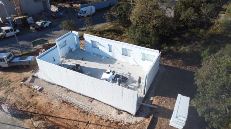 Casa Simples, Moderna e Acessível  Concroc